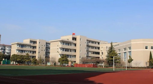 上海宝山区教育学院附属中学