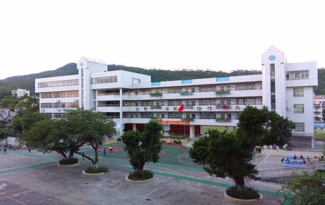 珠海平沙镇中心小学