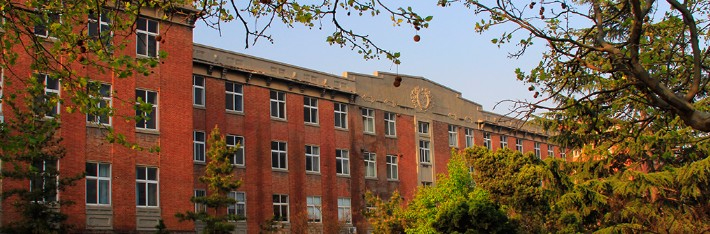 青岛理工大学