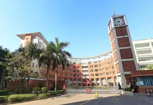 深圳龙岗区实验学校