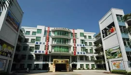 深圳梅丽小学