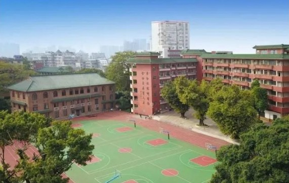 越秀区东山培正小学